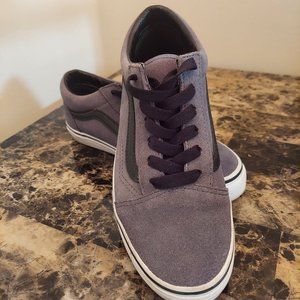 Gray and Black Vans sz 6.5